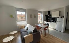 Family House - Centre Gare
