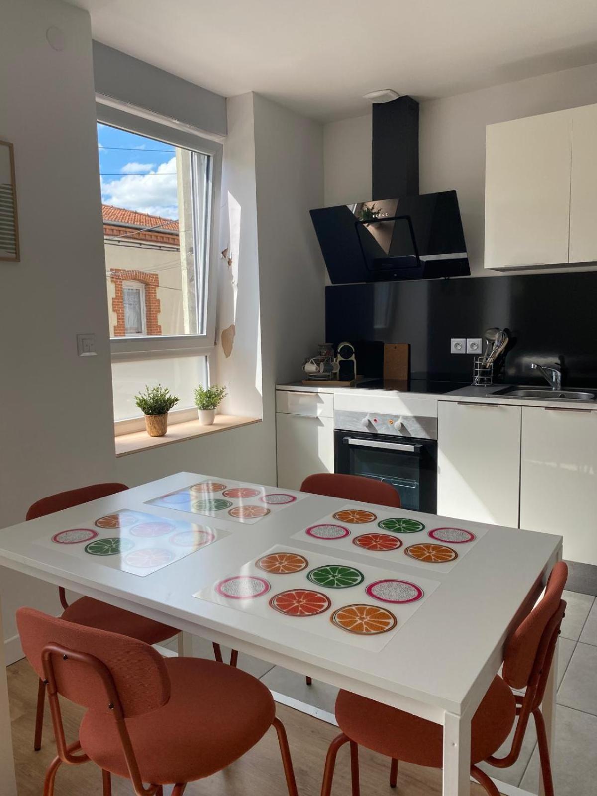 Appartement Family House - Centre Gare à Roanne Extérieur photo