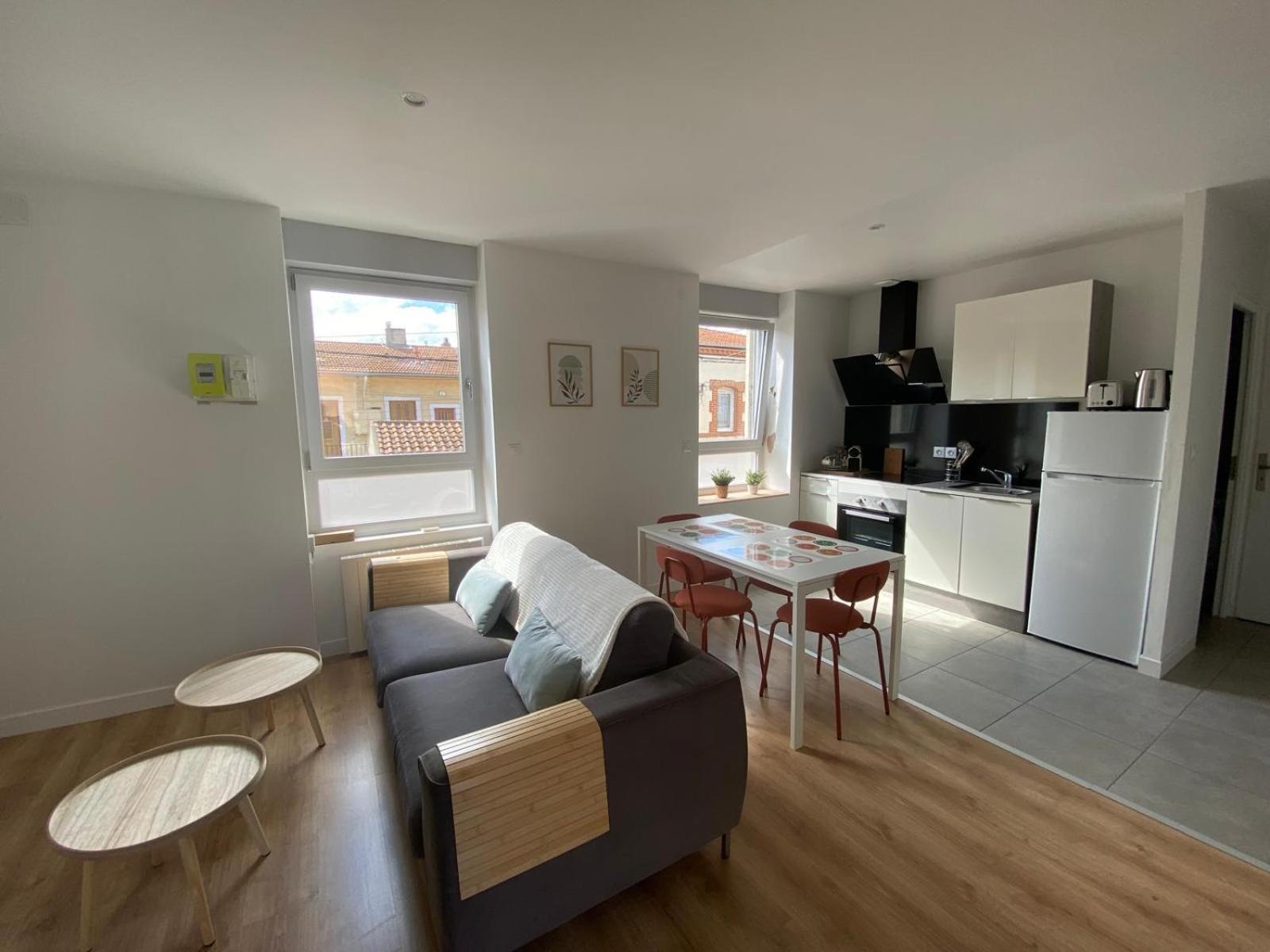 Appartement Family House - Centre Gare à Roanne Extérieur photo